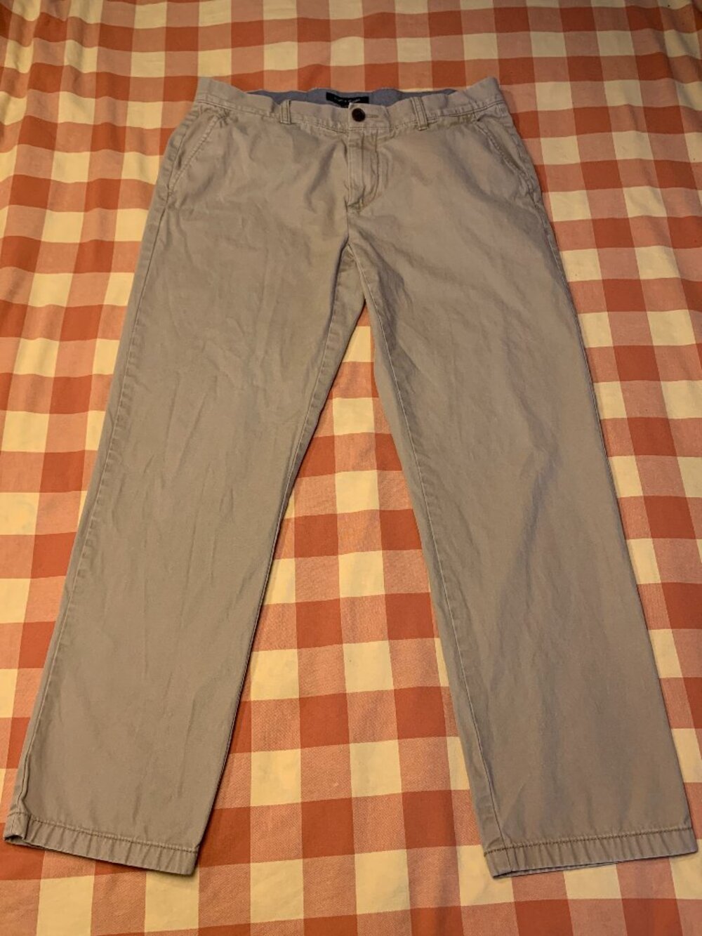 Tommy Hilfiger Men’s Khaki Pants 33x28 Relaxed Fit